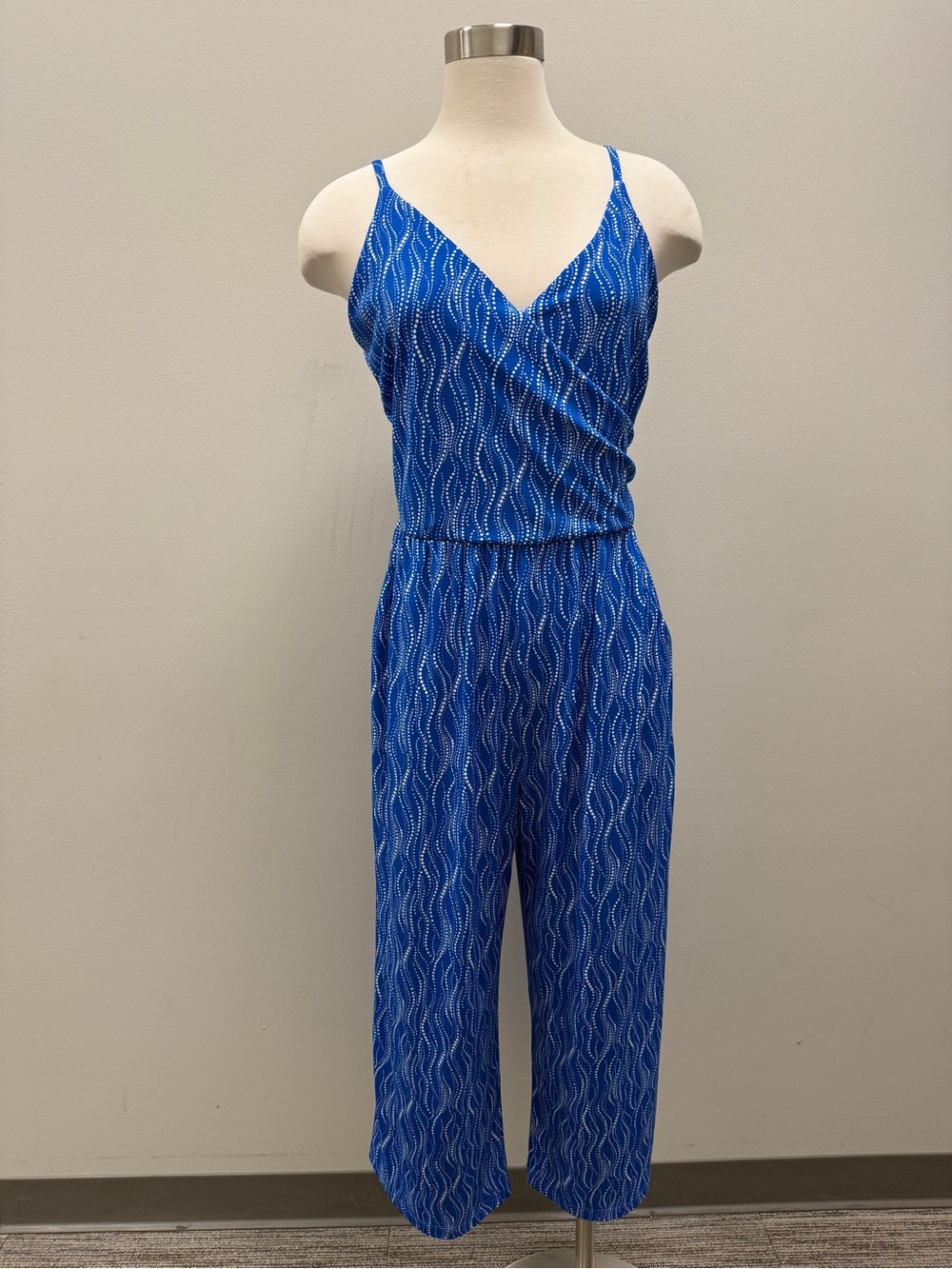 Gilli Cobalt Blue & White Patterned Sleeveless Cropped Jumpsuit